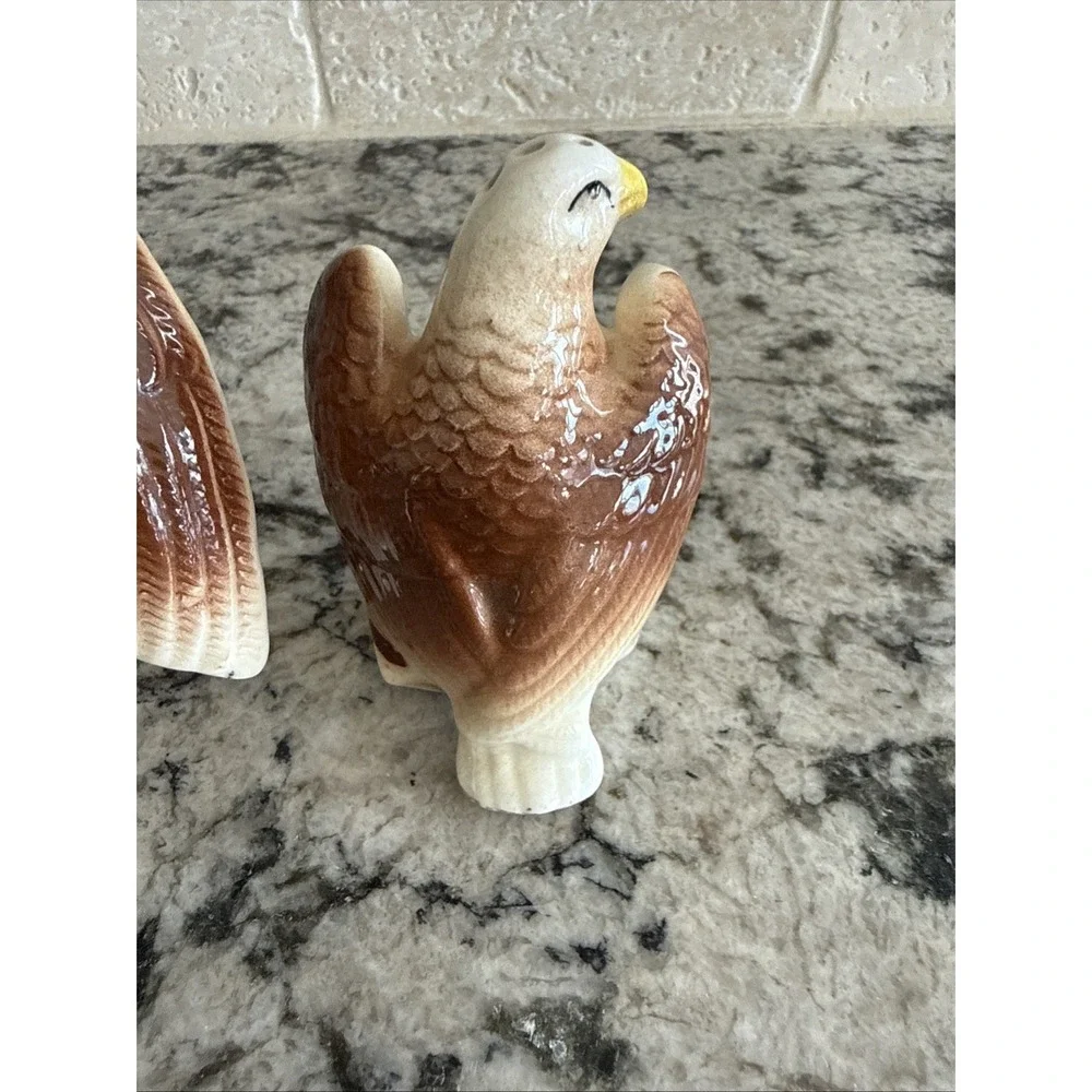 salt and pepper shakers this vintage